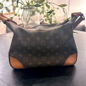 Authentic Louis Vuitton Vintage Handbag